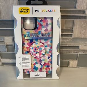 NEW! iPhone 11 popsocket otter box case